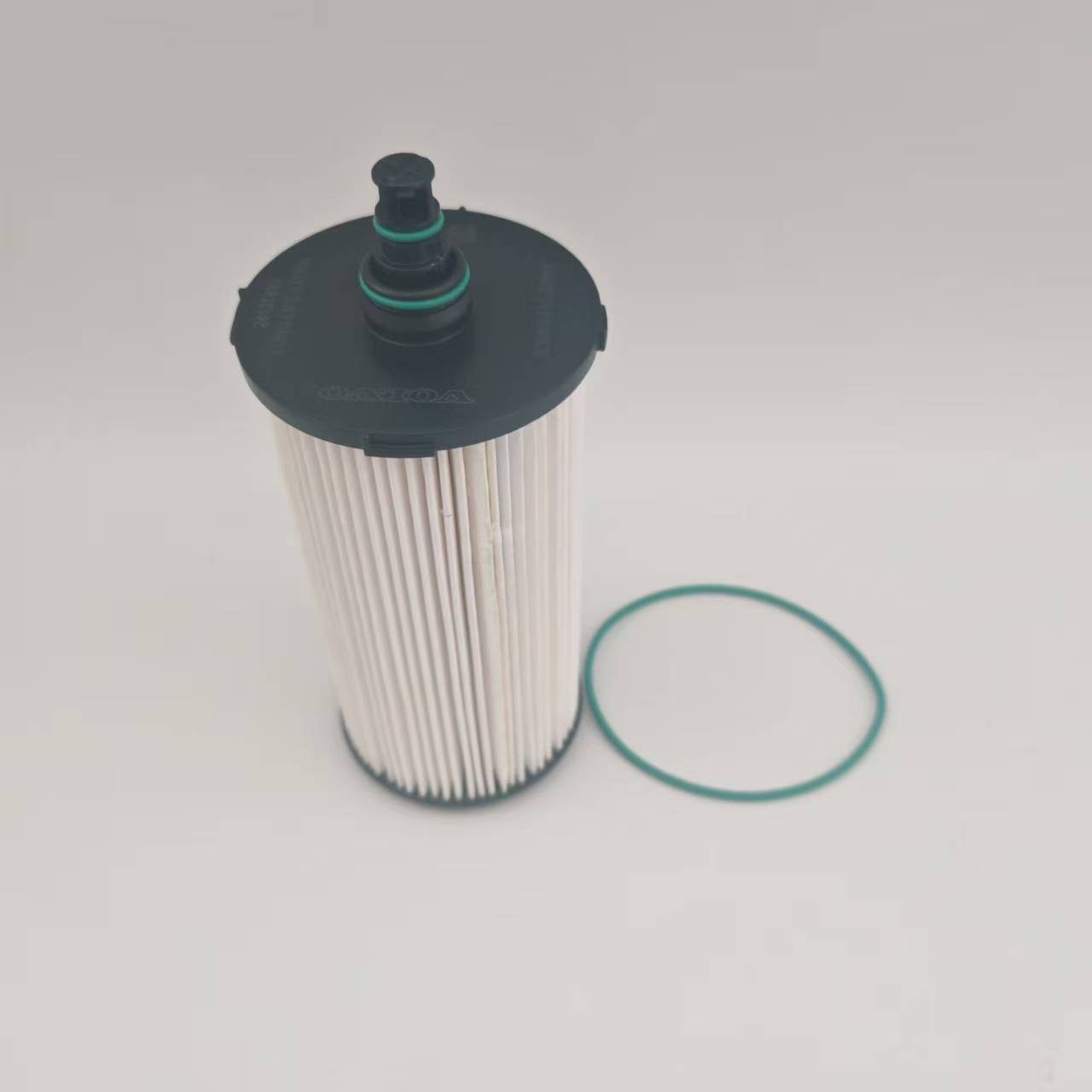 In che modo un filtro del carburante migliora le prestazioni e la protezione del motore?